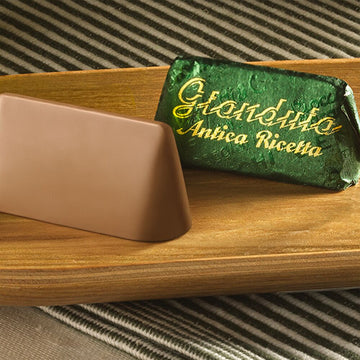 
                
                  Gianduiotto
                
                  Recette
                
                  Originale
                
              